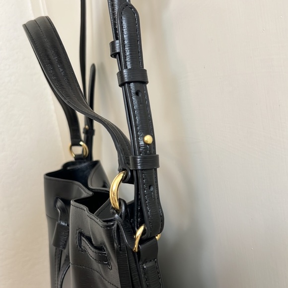 Ralph Lauren Leather Drawstring bucket bag, black - Picture 7 of 8